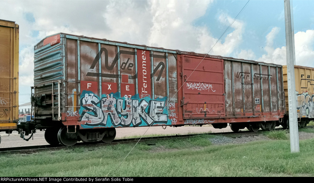 FXE 873197 Ex NDEM Con Grafiti